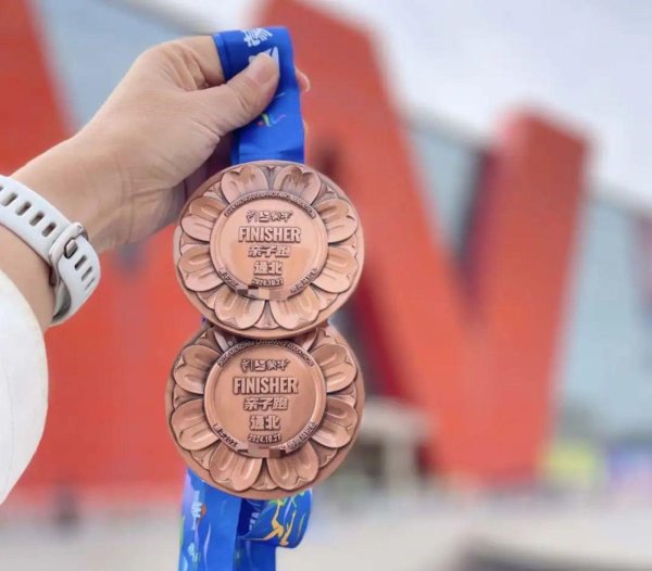 星速优配 这届新手奶爸奶妈，“野养”自己家娃